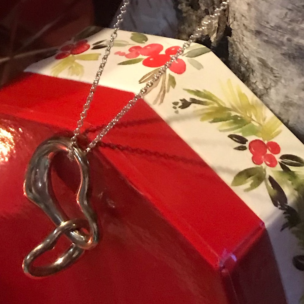 Beautiful pendant Tiffany&co double heart vintage